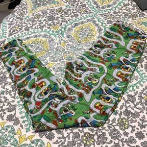 SOLD!!!!   LuLaRoe Leggings